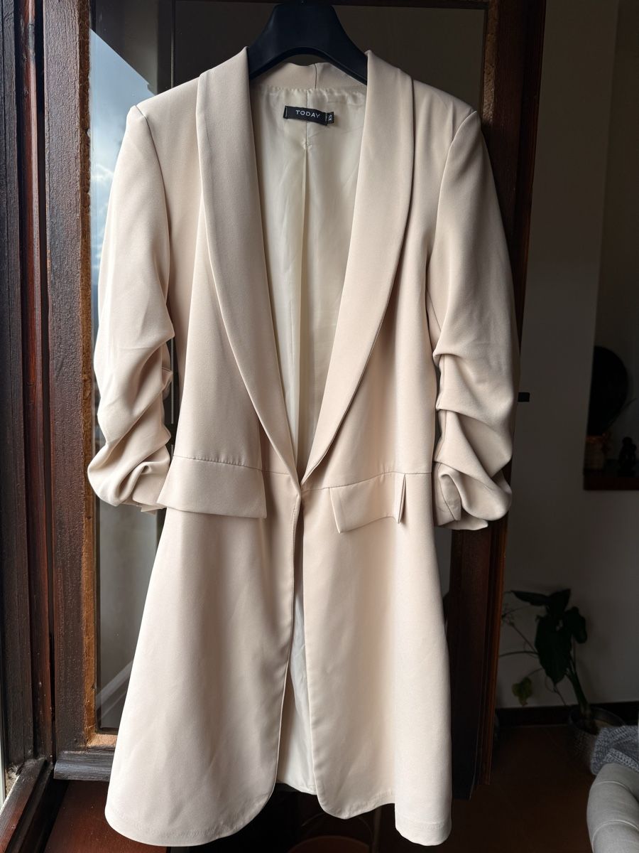 Giacche: Elegante blazer beige – Nuovo (secondo la descrizione) da Bellinzona venduto da bul_mvy5