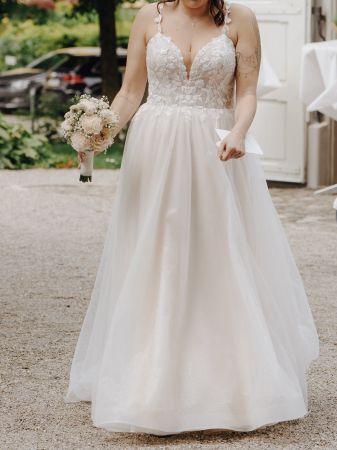 Hochzeitskleid