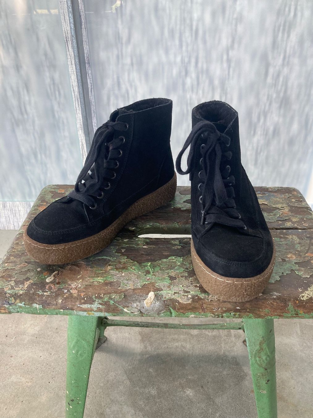 Navyboot Damenschuhe: Sneaker – Gebraucht aus Rorschach von Loonimuh 1