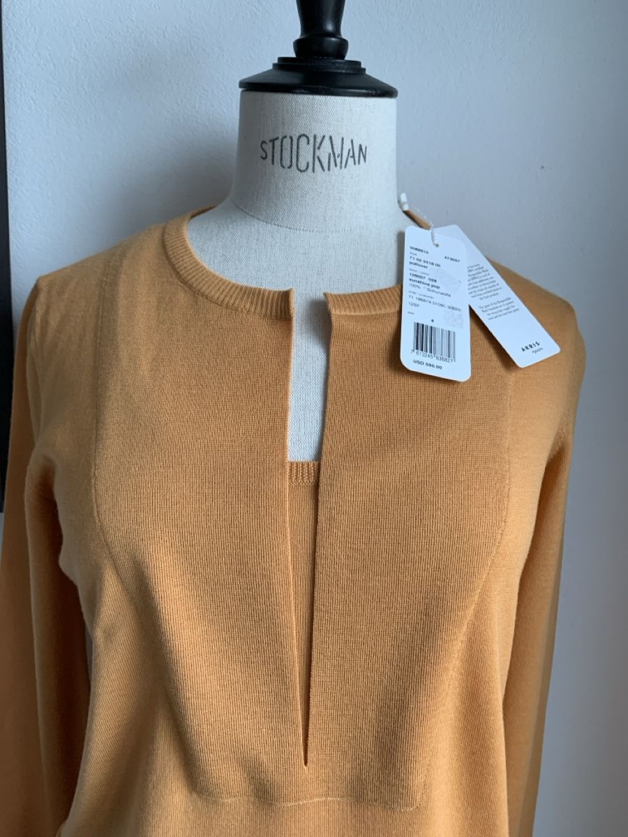 Akris Maglioni & Felpe: AKRIS: Exklusiver gelber Pullover mit Etikette, NP 595.00 – Nuovo (secondo la descrizione) da Luzern venduto da designluzern 1