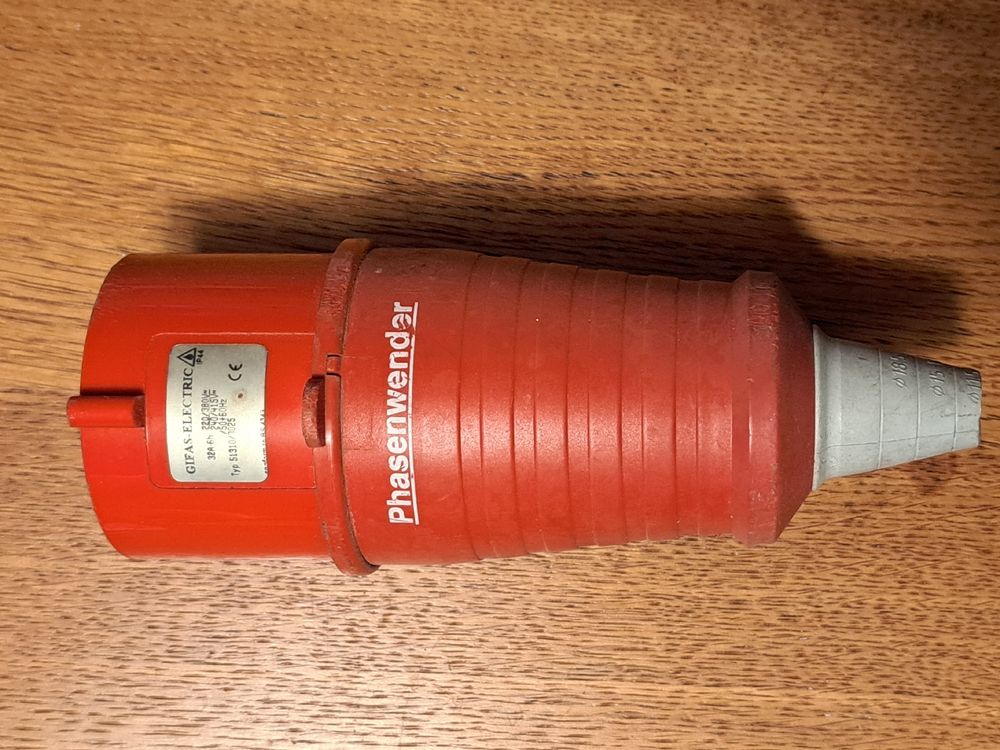Stecker: Stecker 32 Amper – Gebraucht aus Wettingen von ML03 1