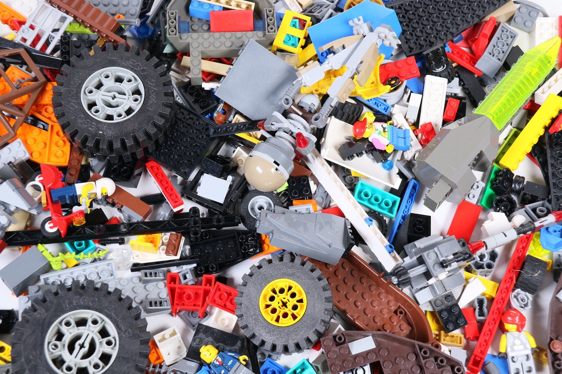 Lego Baukästen: 1.5 kg. Legoteile mit Minifiguren – Gebraucht aus Hettlingen von Scholi99 2