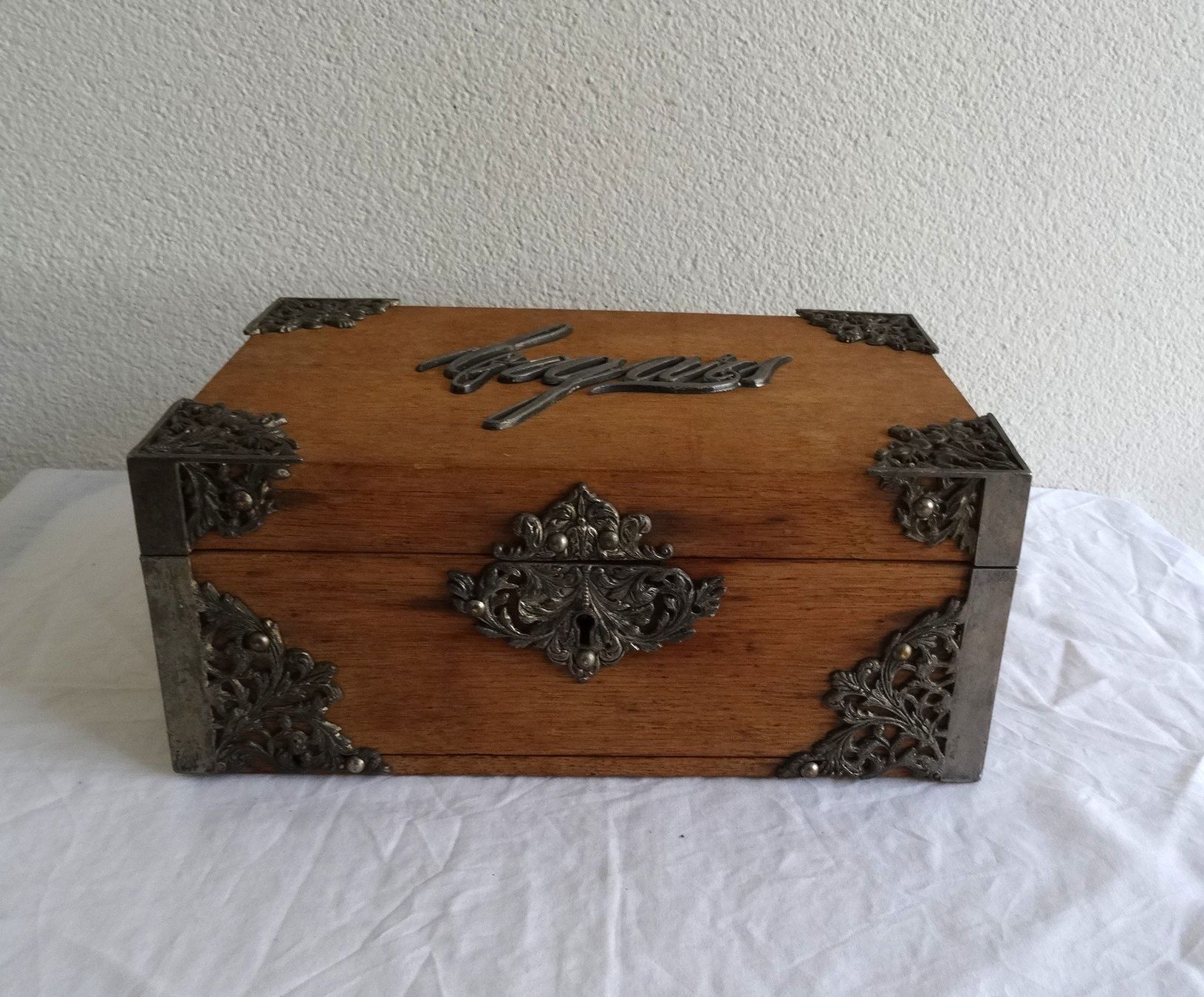 Schmuckkästen: Cigars  Holzbox Vintage – Gebraucht aus Minusio von Mer66 6