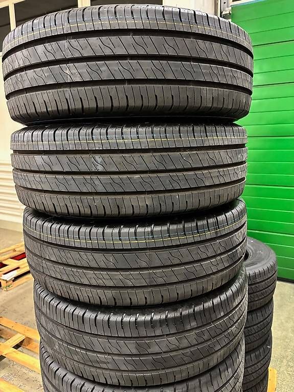 Goodyear Pneumatici & Ruote complete: 2x Goodyear Sommer  215/65 16C – Nuovo (secondo la descrizione) da Zug venduto da Deks