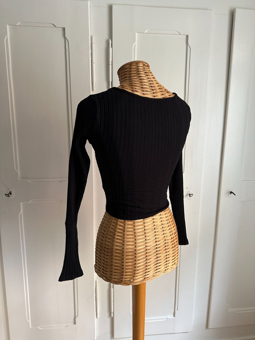 Pullover & Sweatshirts: Langarmshirt Jäckchen schwarz XS – Gebraucht aus Zürich von Diazaio 2