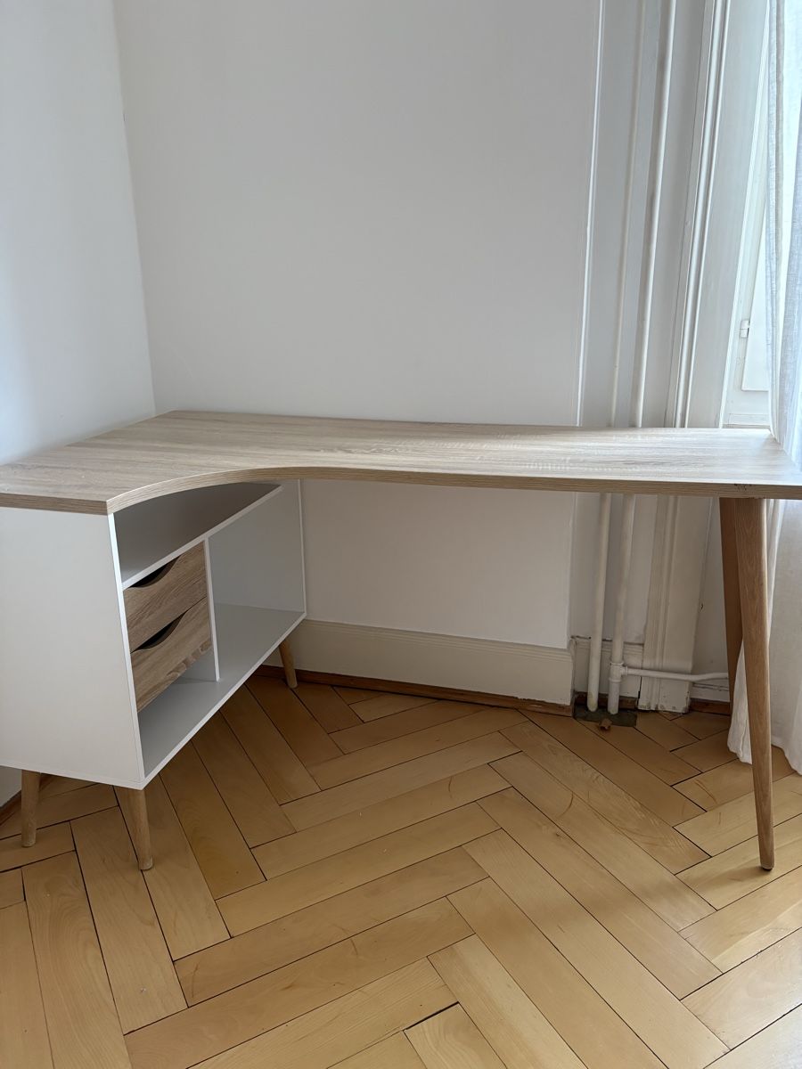 Bureaux: Pult Ecke aus Holz – D'occasion à Zürich par leo_d7j5 3
