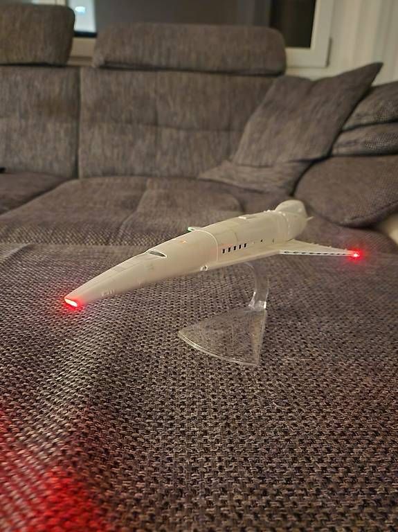 Kit di modellismo & Modellini statici: Model, Pan America Space Clipper, 2001 mit Beleuchtung – Usato da Gossau SG venduto da wri_m9b2 3
