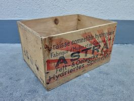 alte Holzkiste Kiste Transportkiste ASTRA FETT STEFFISBURG