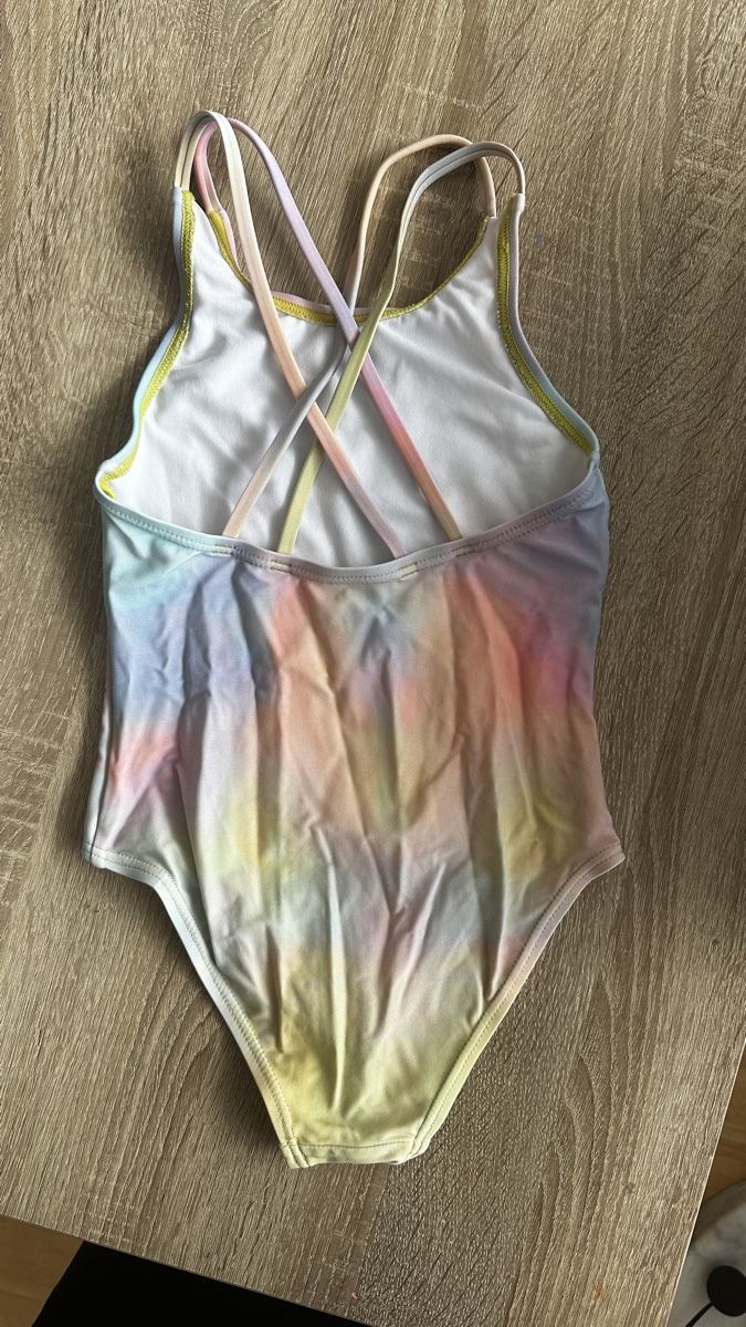 Costumi da bagno & Bikini: Mädchen Badeanzug Gr. 128 bunt Batik Look – Usato da Winterthur venduto da -BeHappy24- 1