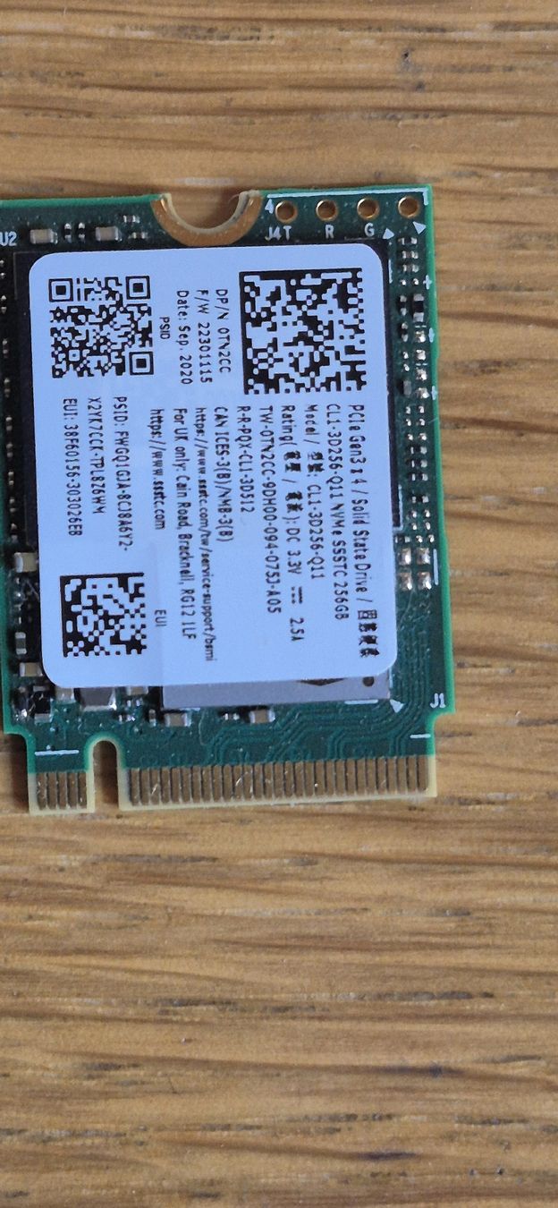 Dischi rigidi: 6 x M.2 SSD 256GB NvME Format 2230 – Usato da Heinrichswil venduto da LottazComputer 6