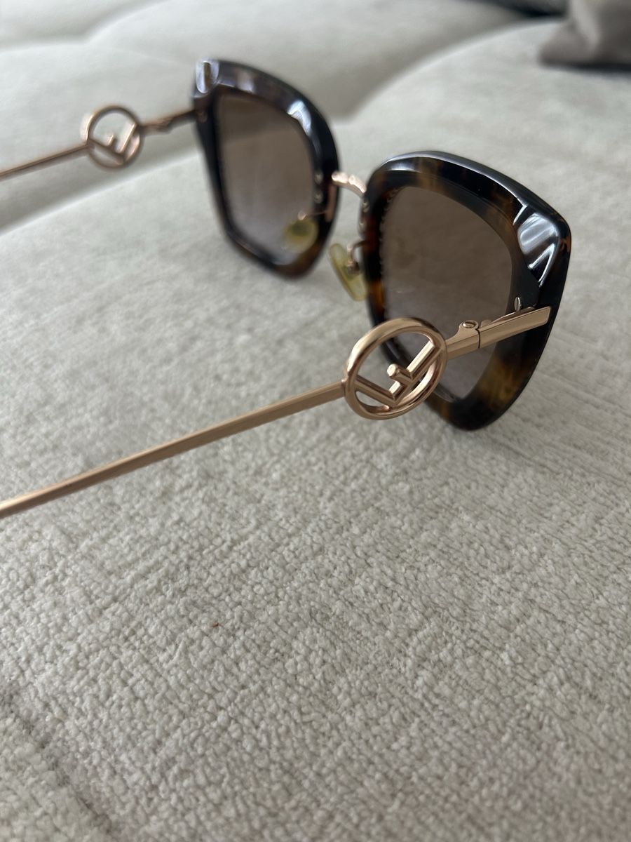 Fendi Lunettes & Verres: Fendi Sonnenbrille – D'occasion à Wallisellen par lau_68b9 4