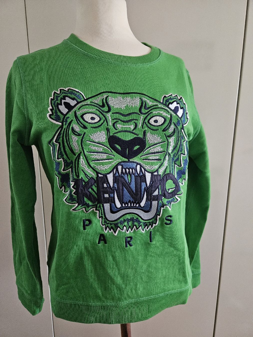 Kenzo Pullover & Sweatshirts: Kenzo Pulli Gr. M – Gebraucht aus Zürich von ColdCoffee 1