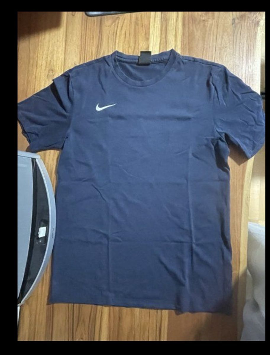 Nike Lotti di vestiti: T-Shirt Paket – Usato da Münchenbuchsee venduto da nia_w9q5