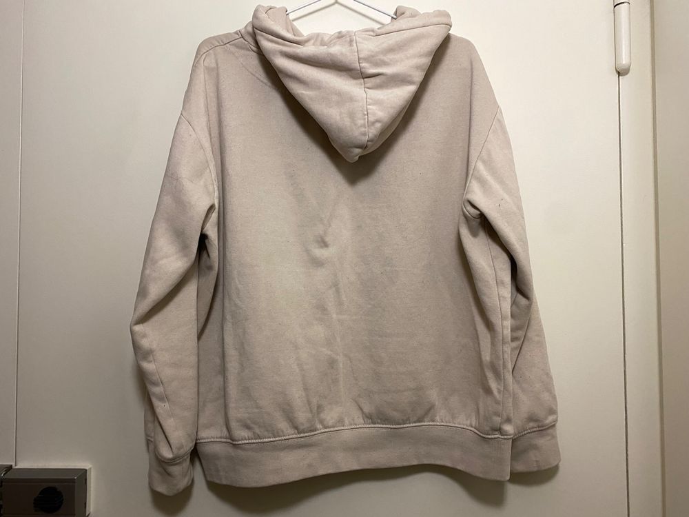 H&M Pulls & Sweat-shirts: H&M beige L Pullover mit Kapuze und Bauchtasche – D'occasion à Zürich par Infinita 3