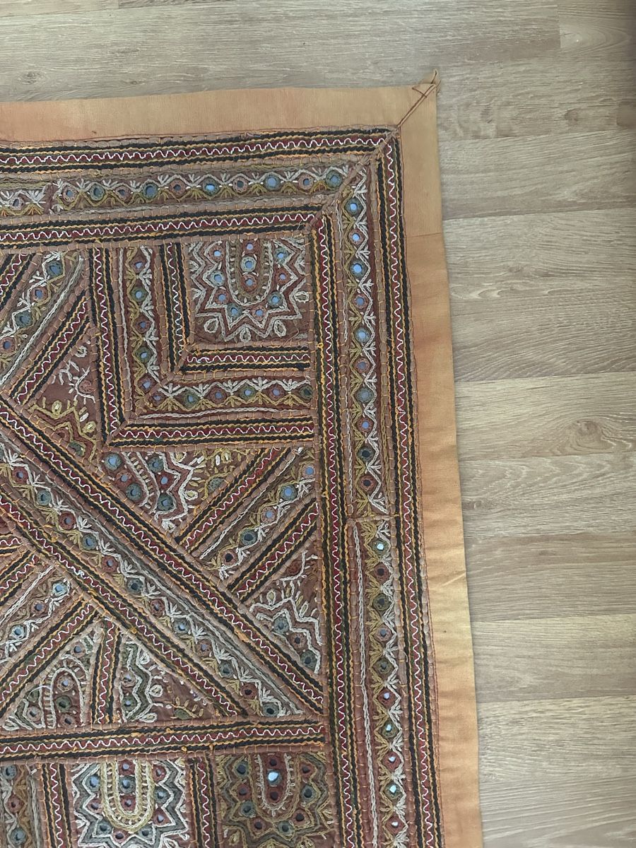Tessuti: Wandbehang Patchwork bestickt Spiegel traditionell 97x155cm – Usato da Laupen BE venduto da atina80 5