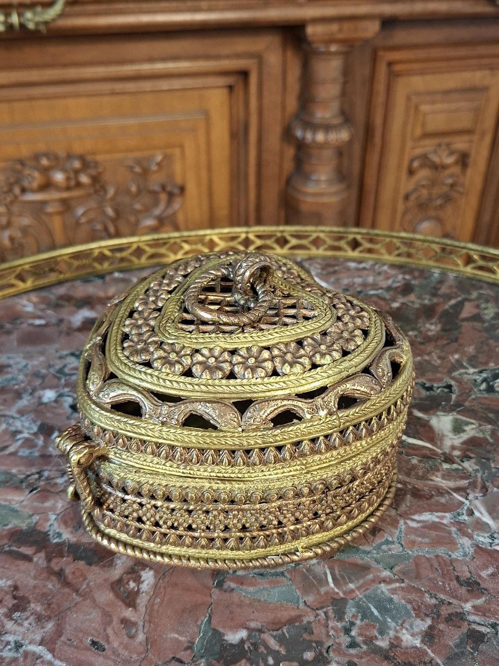 Barattoli:  Schatulle in Herzform Messing Antike – Usato da Steffisburg venduto da ZeitReise_