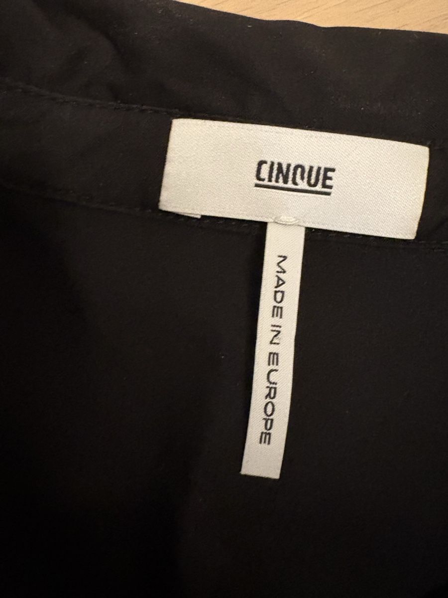 Cinque Vestiti: Kleid CINQUE schwarz Grösse 36, neuwertig – Usato da Dielsdorf venduto da Sendak 1