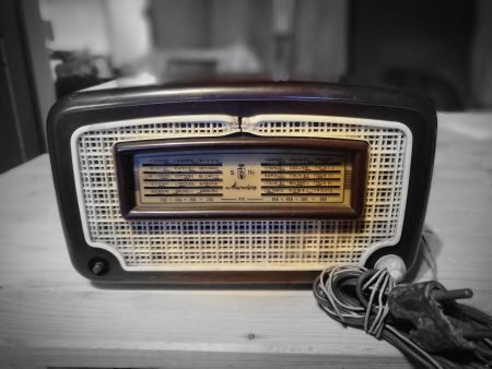 Vintage Radio Magnadyne
