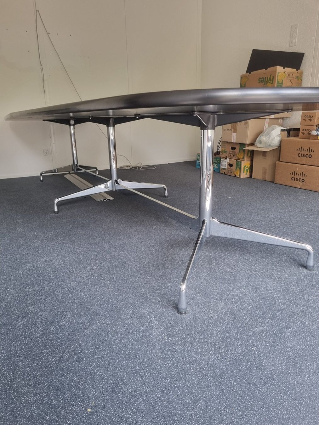 Vitra Tavoli: Vitra Eames Segment Table 380x130cm Konferenztisch – Usato da Zürich venduto da Zapro 2