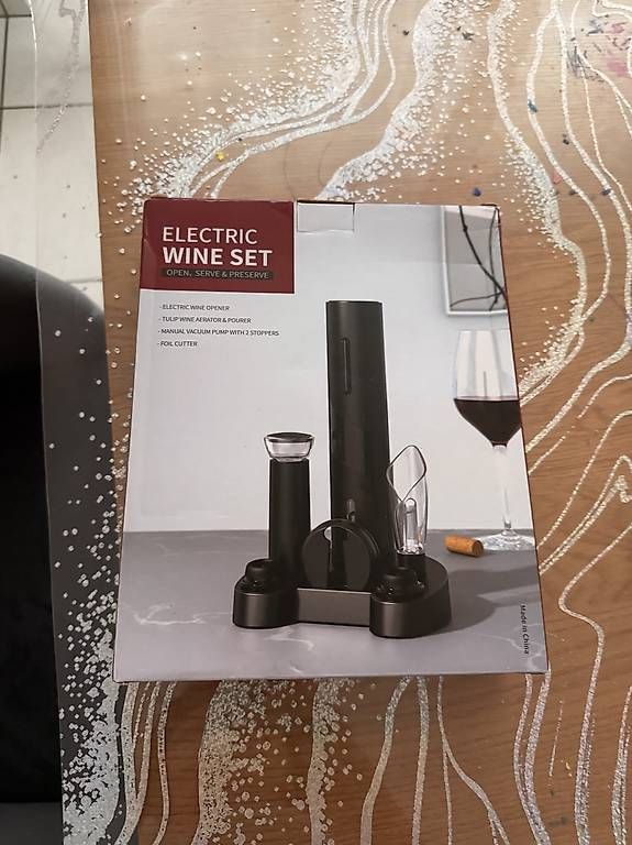 Topcase: Electric wine set  – Usato da Caslano venduto da p.stavola 1