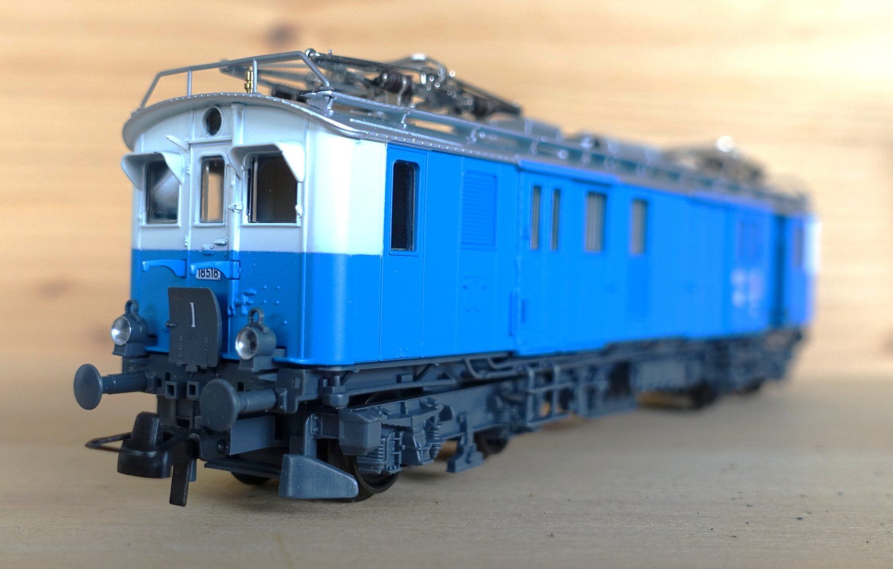 Roco Modellini di ferrovie: SBB-CFF Fe 4/4 - Roco Art. 43631, DC analog. – Usato da Horw venduto da SwissSteamMemories 3