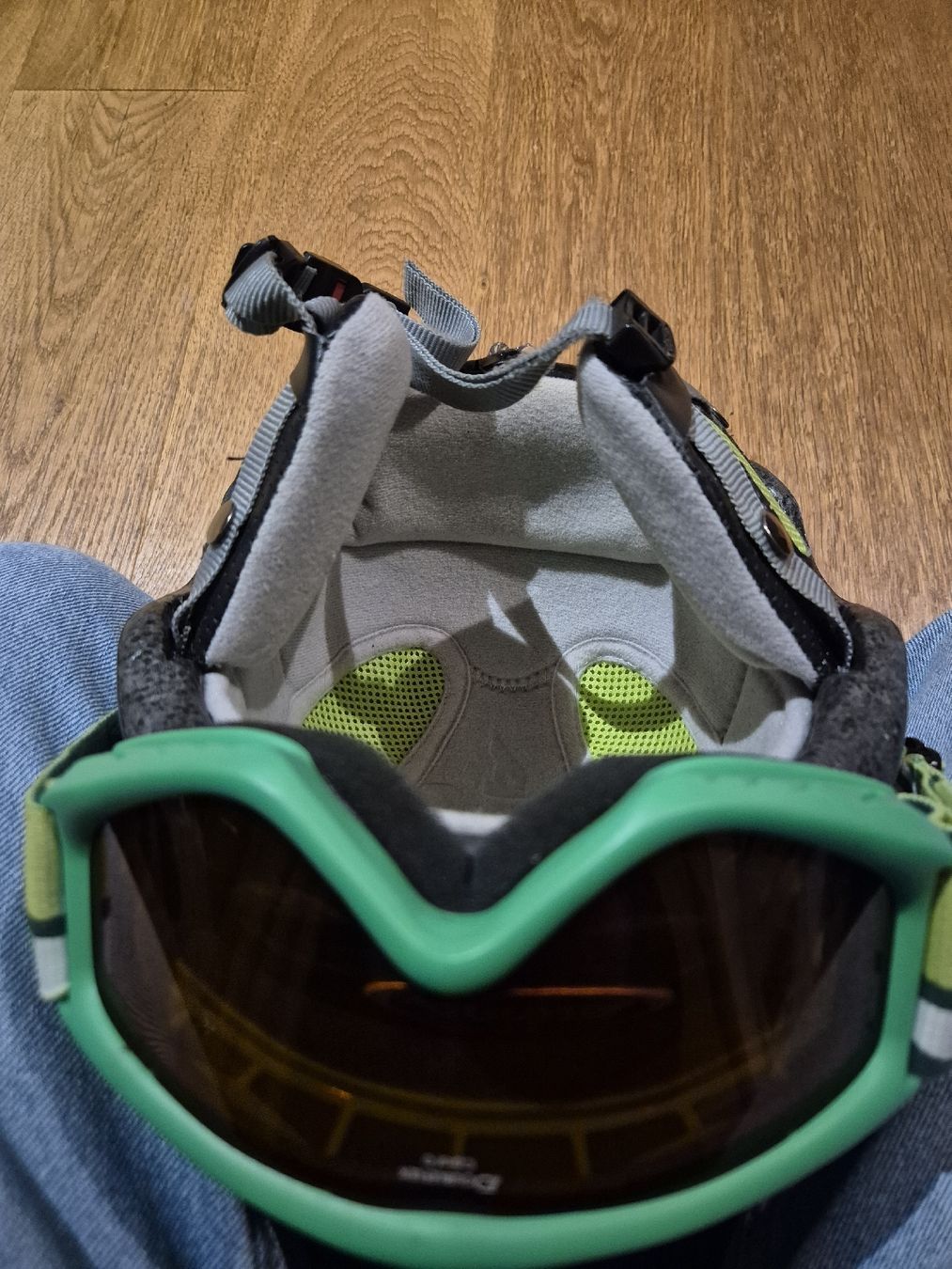 Alpina Caschi: Kinder Skihelm – Usato da Oberegg venduto da FranziskaCH12 3