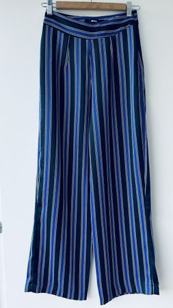 Pantalon large rayé bleu marine et bleu Bikbok XS