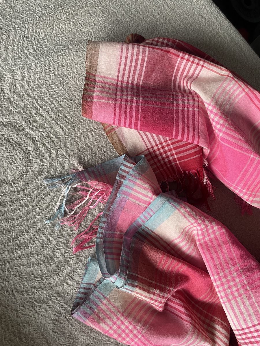 Ensoie Foulard & Sciarpe: En Soie Seidenschal rosa-blau – Usato da Zürich venduto da ehupp 4