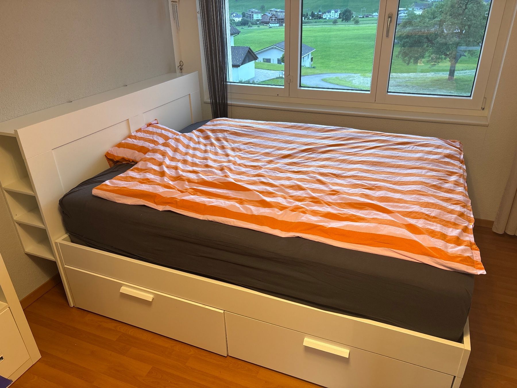 Ikea Letti: Ikea Bett mit Schubladen und Kopfteil – Usato da Sattel venduto da nat_g7f9