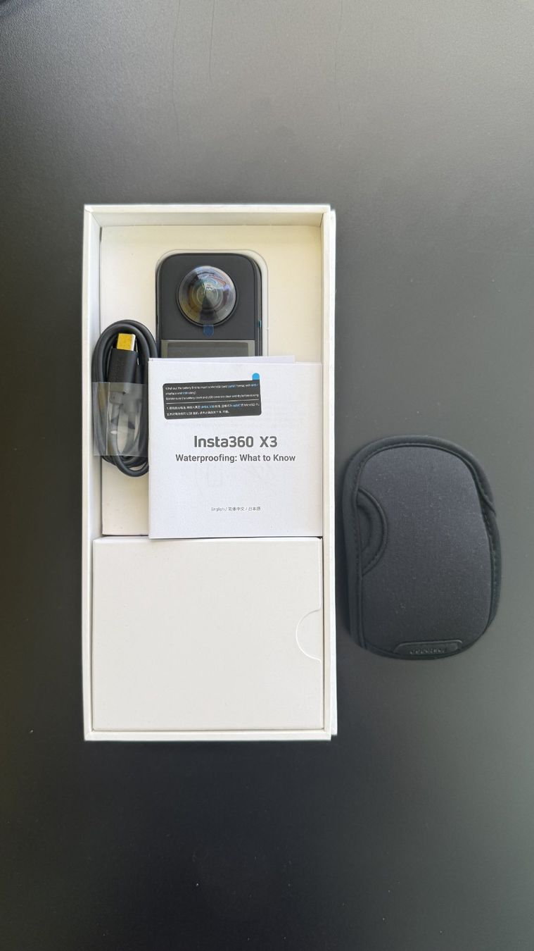 Insta360 Action Cam: Insta360 X3 Action Camera Standard Bundle – Nuovo e nell'imballaggio originale da Allschwil venduto da katokaka 1