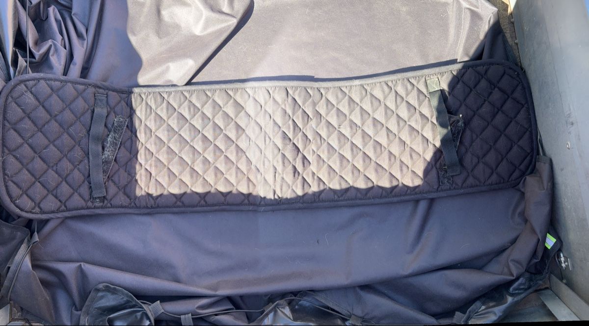Selles, accessoires: Longiergurtunterlage – D'occasion à Binningen par chi_n7g2 1