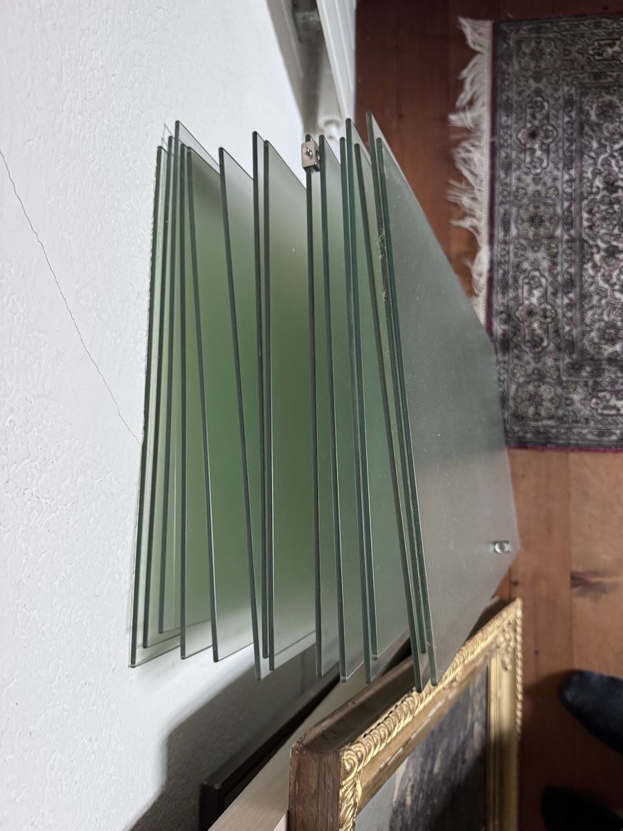 Scaffali: Montana glass doors for shelving – Usato da Basel venduto da FlorinBasel 3