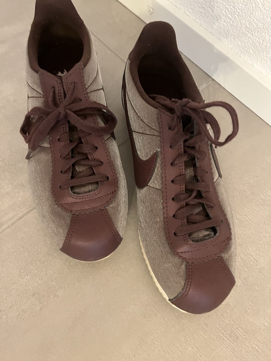 Nike Scarpe da donna: Nike Sneaker – Usato da Glis venduto da jos_hj8q 1
