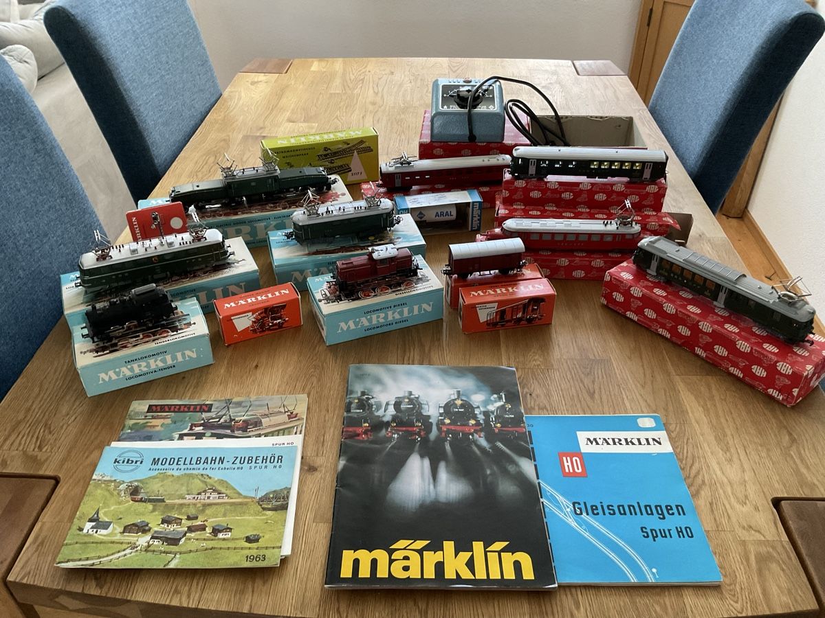 Märklin Modelleisenbahnen: Märklin Sammlung  – Gebraucht aus Appenzell von giudebo