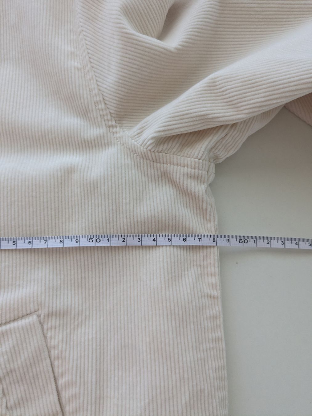 H&M Giacche: H&M Cordjacke Beige Gr. L  – Usato da Rorschach venduto da olg_5qq2 6