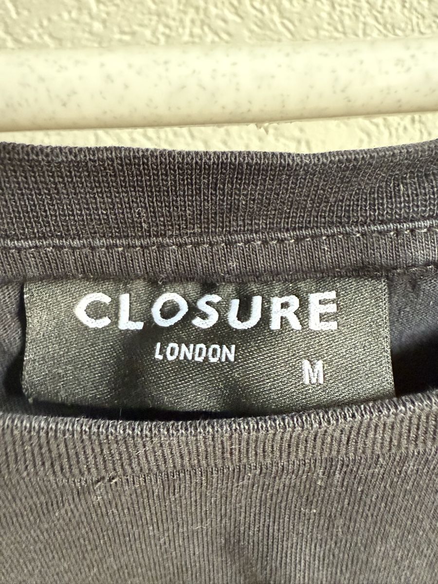 T-Shirts: T-shirt noir impression gorille Closure, t.M/38 – Gebraucht aus Tavannes von Thriftshop 3