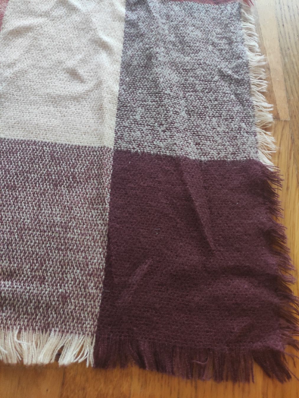 Only Foulard & Sciarpe: Schal Only beige rostrot bordeaux Karomuster – Usato da Schliern b. Köniz venduto da Pecannut 3