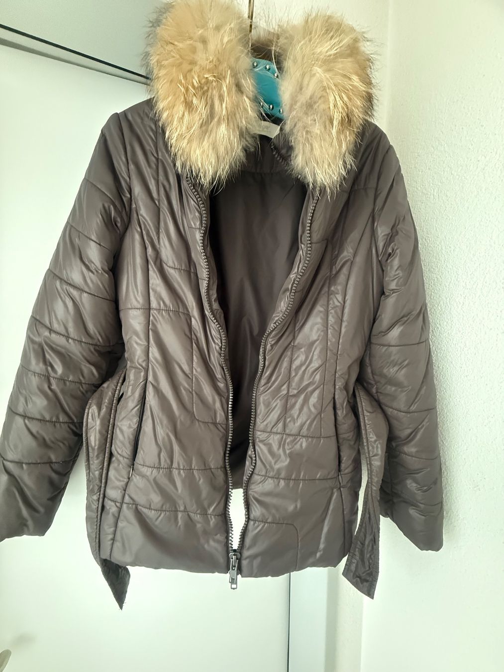Vestes: Winterjacke Size S – D'occasion à Buchrain par nat_pl5p