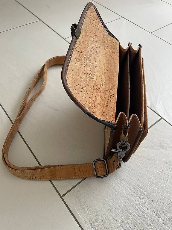 Taschen für Damen: Handtasche aus Kork – Gebraucht aus Kreuzlingen von Speedy_59 3