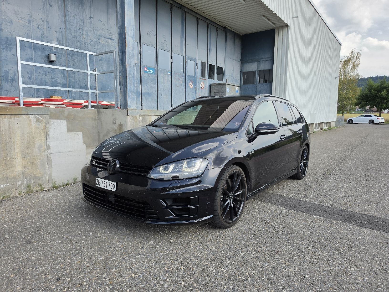 VW Automobili: VW Golf Variant 7R – Usato da Regensdorf venduto da Donmarcel8105 3