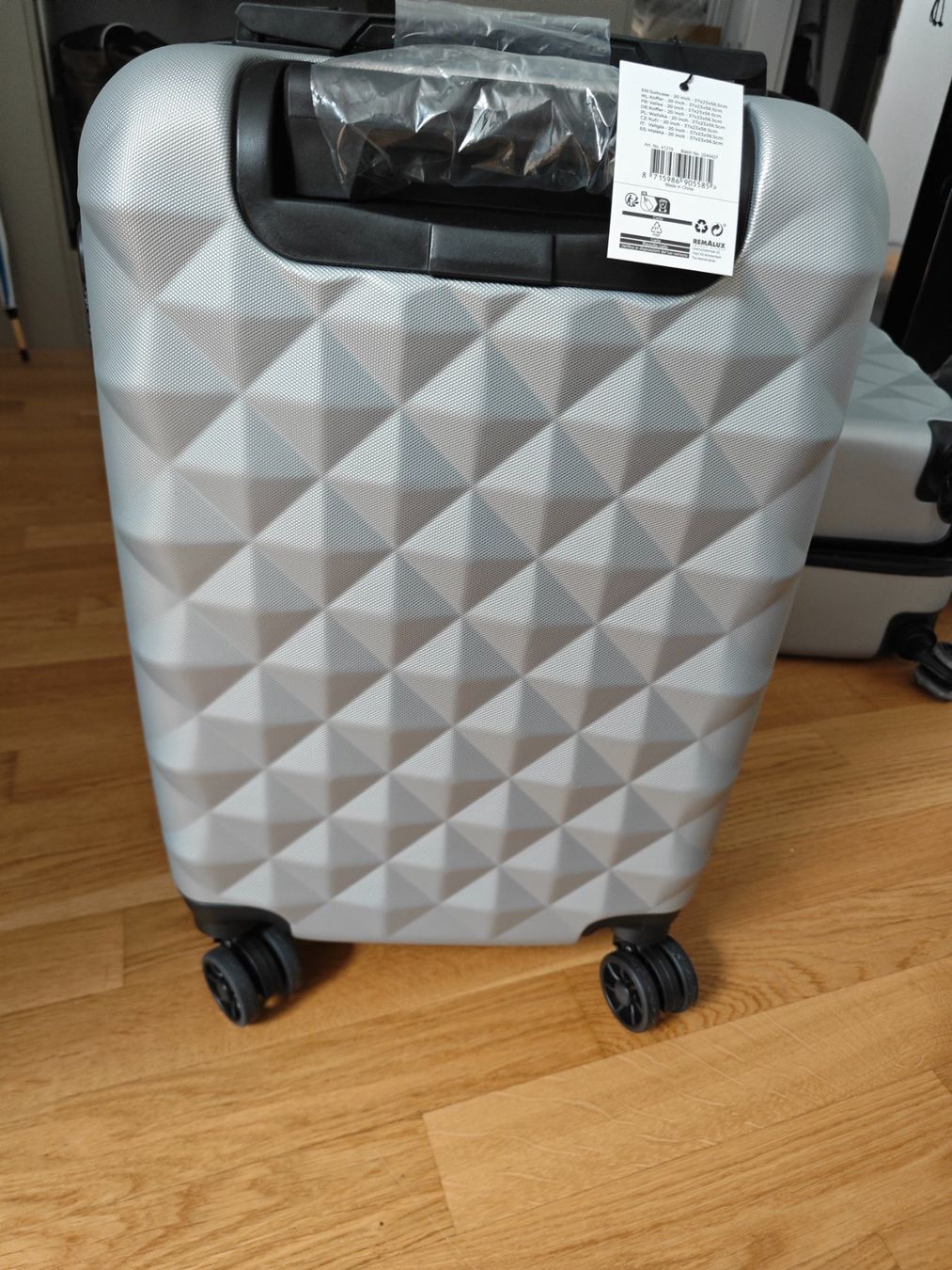 Valigie: Neuwertiges Reise Koffer 3er Set – Nuovo (secondo la descrizione) da Zollikofen venduto da Macmax3