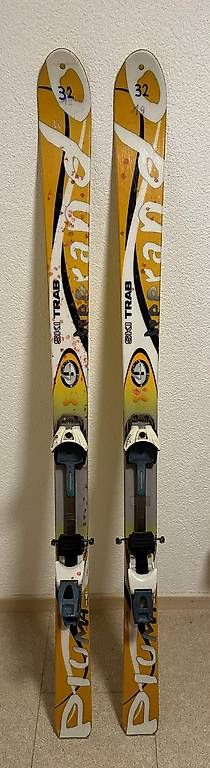Skis: Skitourenskis 1.57 Meter – D'occasion à Regensdorf par maettelb