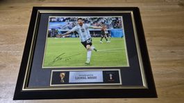 Gerahmtes Bild Lionel Messi signiert mit FIFA COA