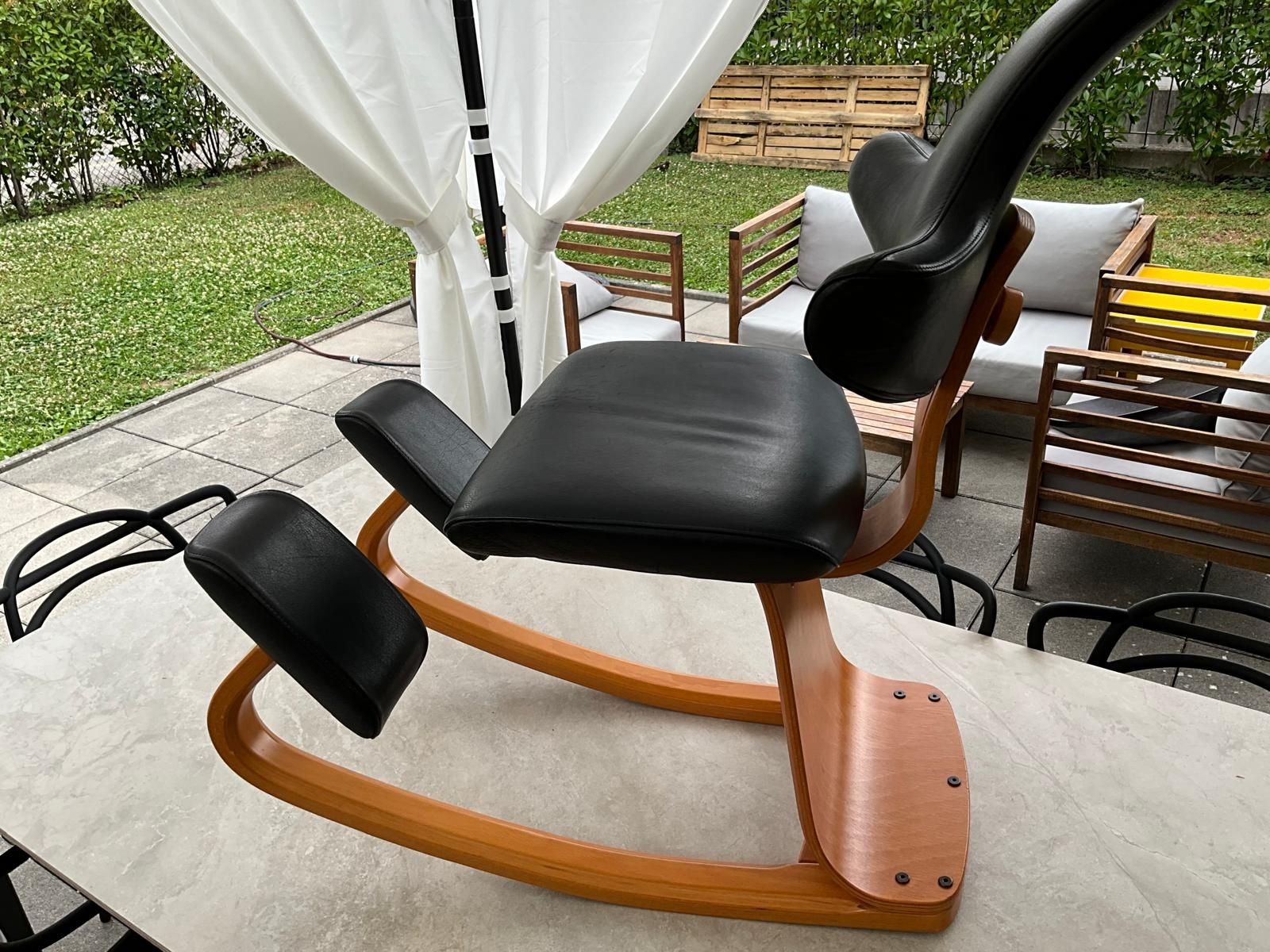 Stokke Chaises: stokke varier cuir noir – D'occasion à Cheseaux sur Lausanne par manera79