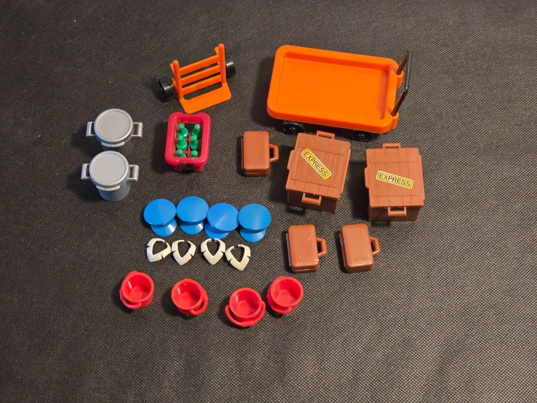Playmobil Giocattoli: Playmobil Vintage Gepäck Set – Usato da Fischbach-Göslikon venduto da BremBarb