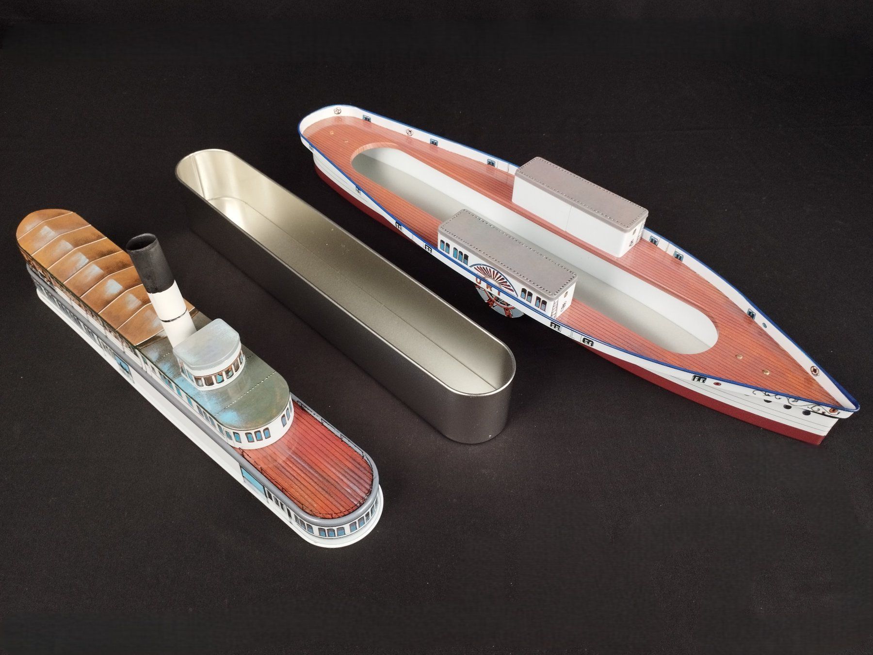 Kit di modellismo & Modellini statici: LÄCKERLI HUUS Basel Raddampfer Uri – Usato da Schübelbach venduto da Restwert_Schubelbach 4