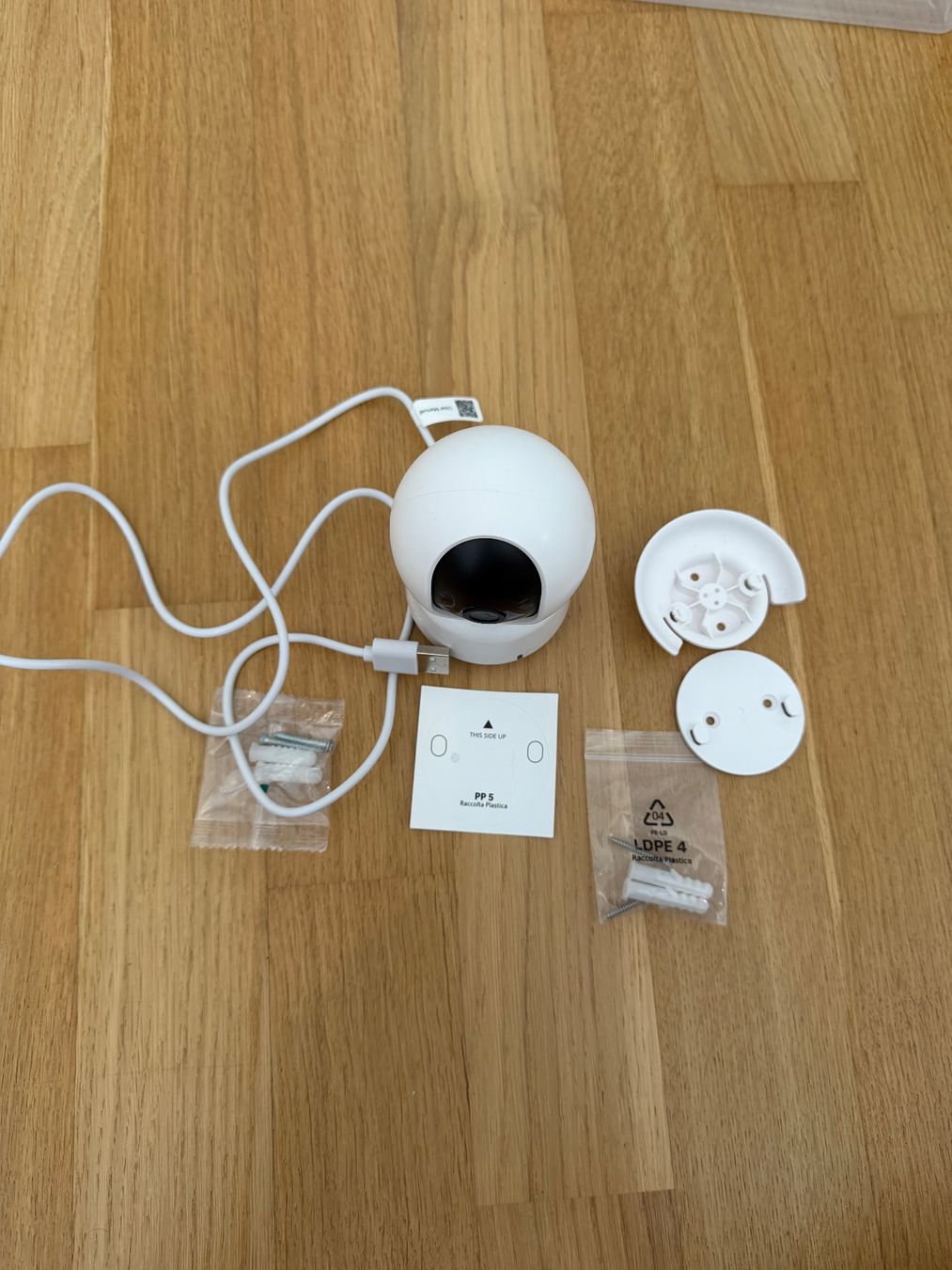 Webcam: Aqara Camera E1 CH-C01E 2K WiFi 6 / HomeKit – Usato da Niederrohrdorf venduto da retonoris