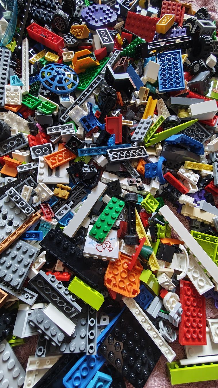 Lego Giocattoli: Lego Mix ca. 1,6 Kilo – Usato da Effretikon venduto da Superkarin7 2