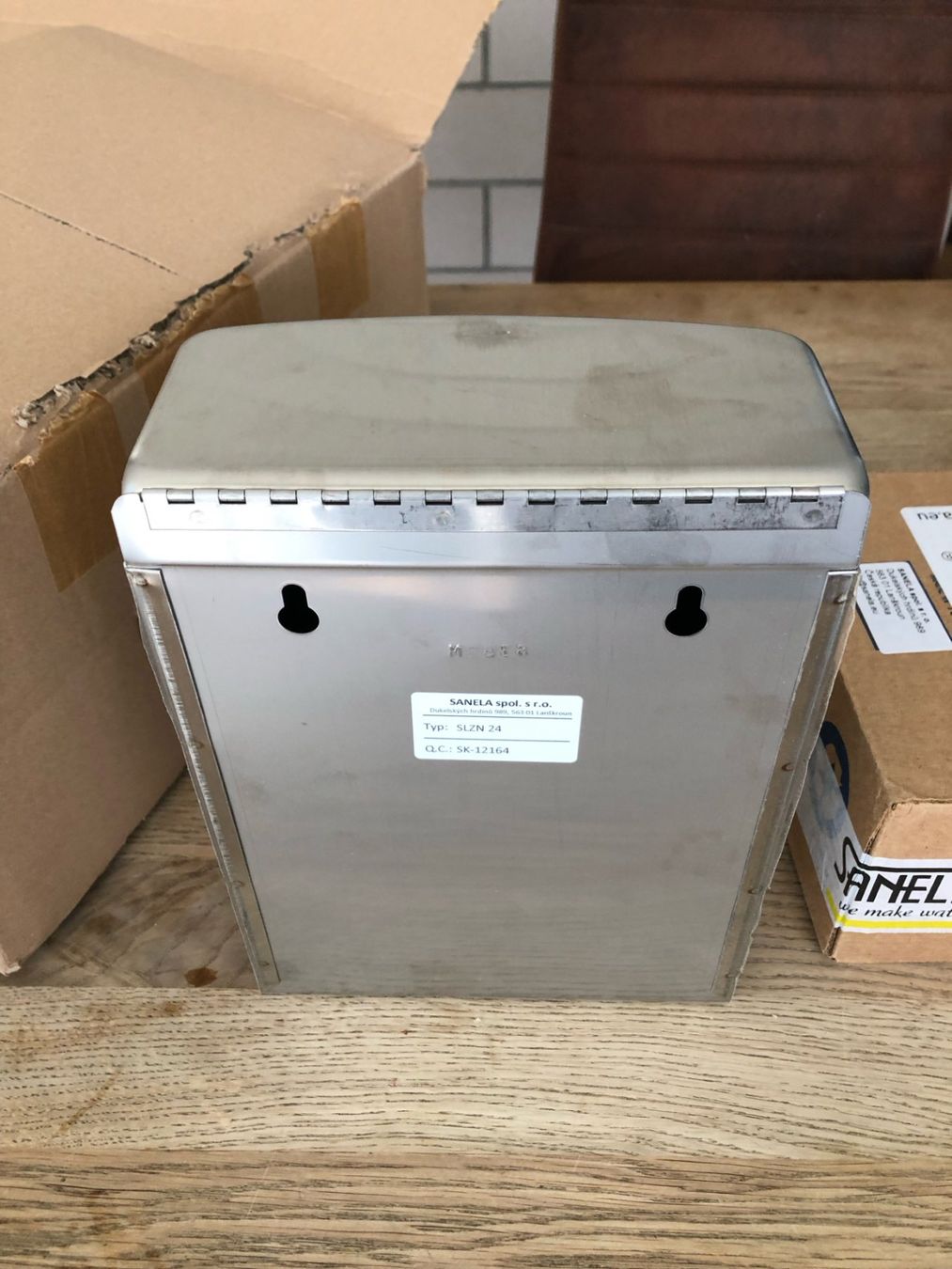 Abfalleimer: Edelstahl Hygiene Abfalleimer 4.5 L – Gebraucht aus Sins von ricabarsi 5