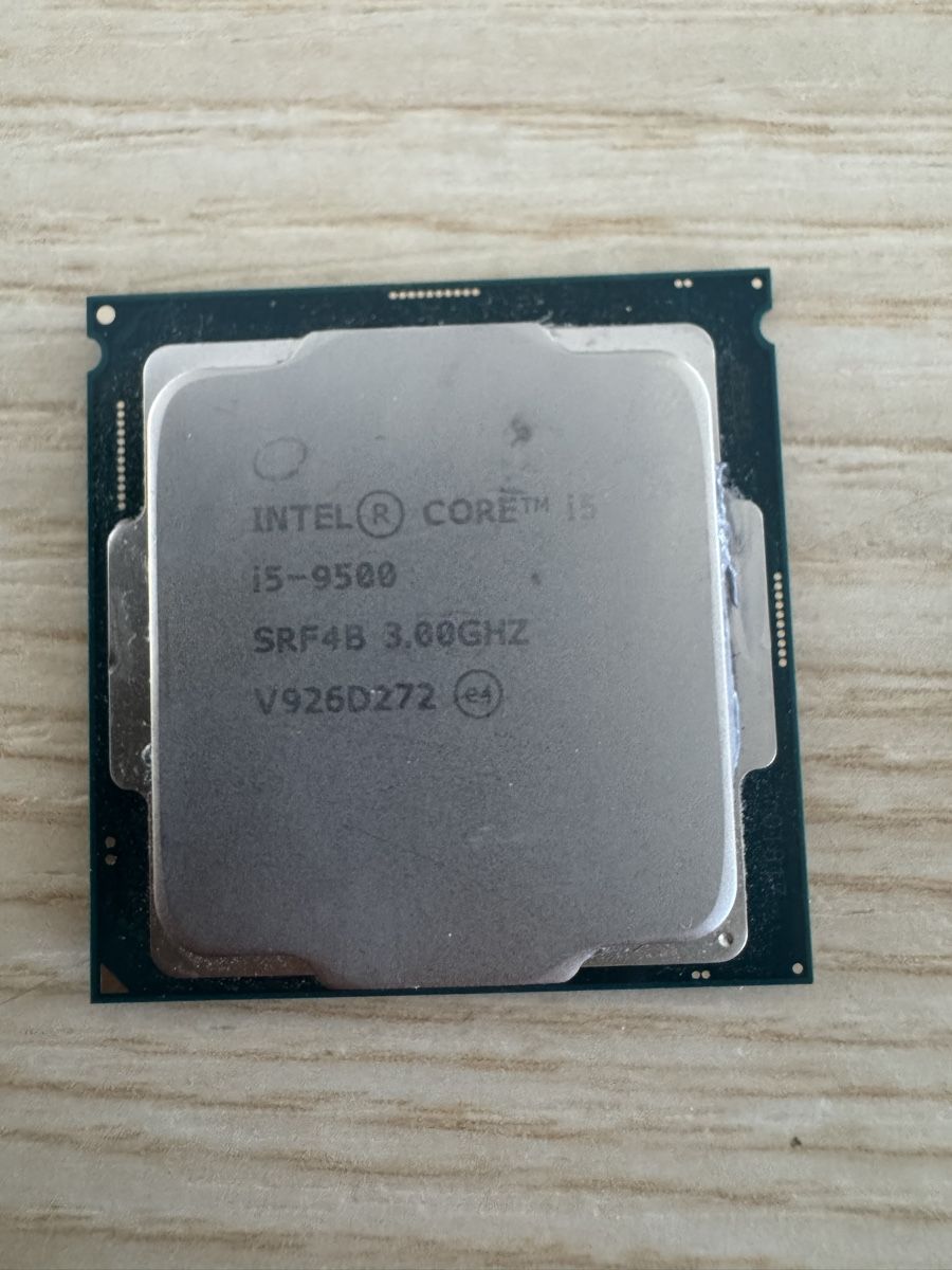 Composants électroniques: Intel Core i5-9500 CPU - Top Zustand  – D'occasion à Mosnang par sk4_y89z